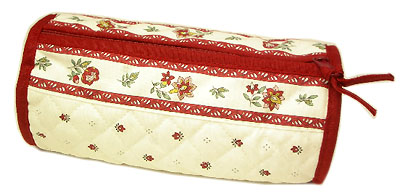 Provence Quilted Pouch ROUCY(Calissons. white x bordeaux)